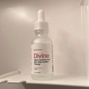 Divine Alpha Hydroxy Acid Skin Rejuvenation Therapy